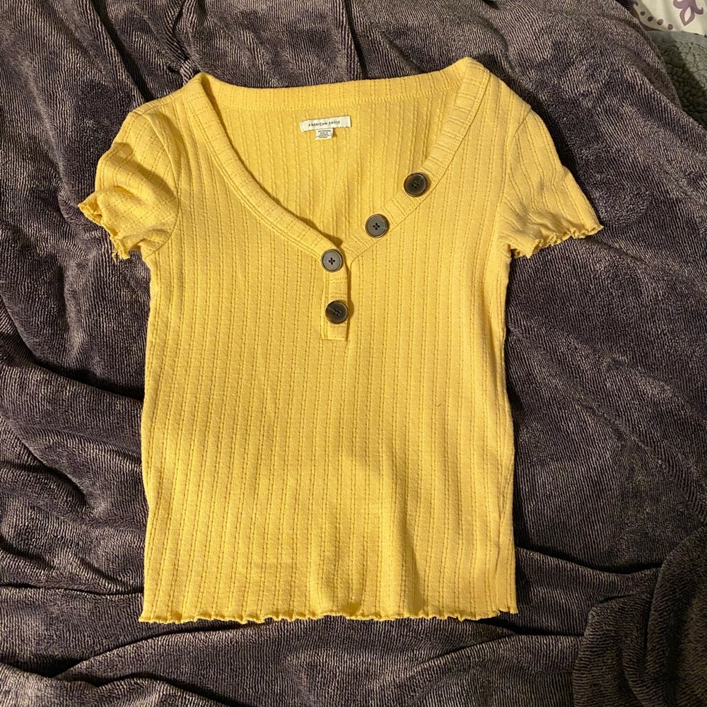 American Eagle Short Sleeve Henley